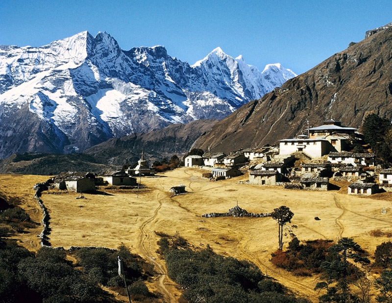 Everest Circuit Trek